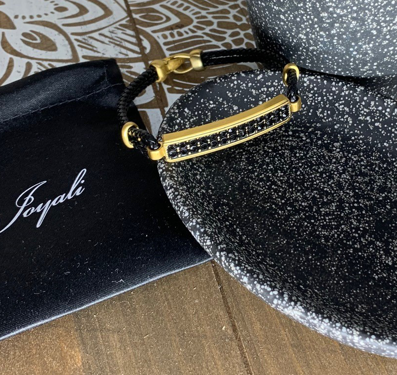 Men's gold hotsell name bracelets